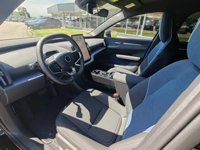 Volvo EX30