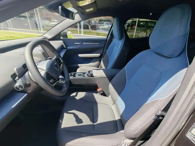 Volvo EX30