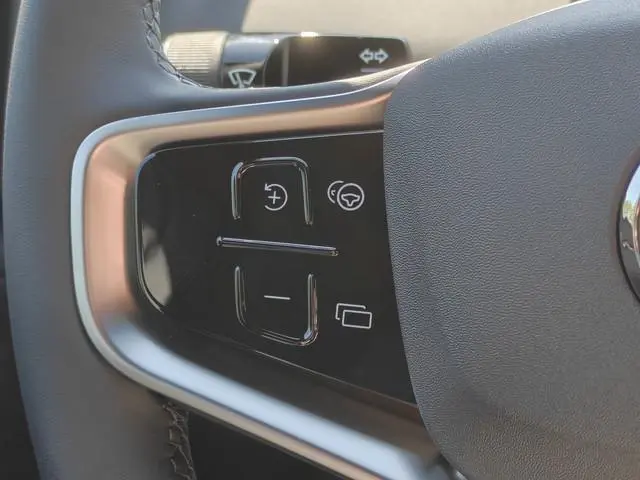 Volvo EX30