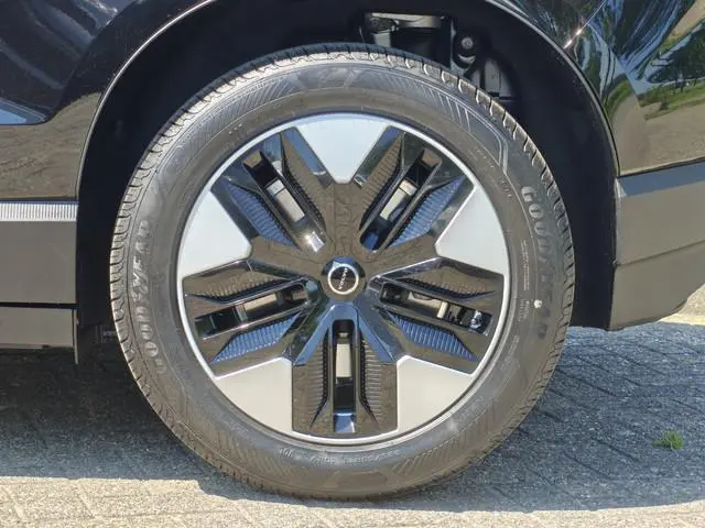 Volvo EX30
