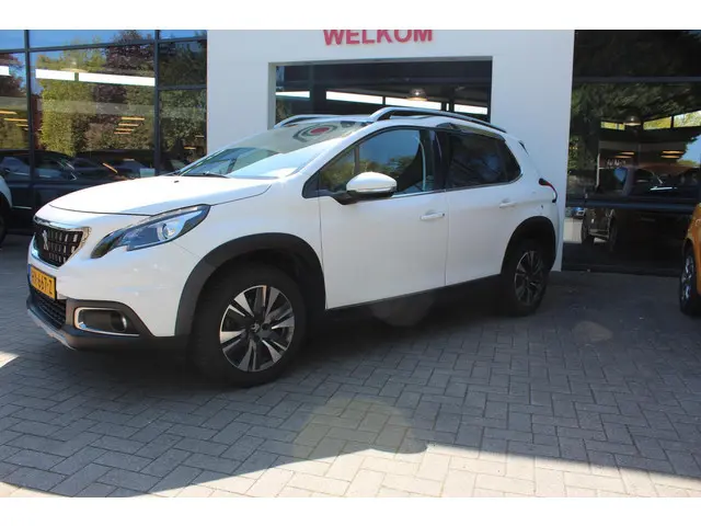 Peugeot 2008 1.2 PureTech Allure