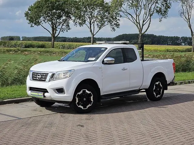 NISSAN NAVARA 2.3 4wd 4x4 160pk nap
