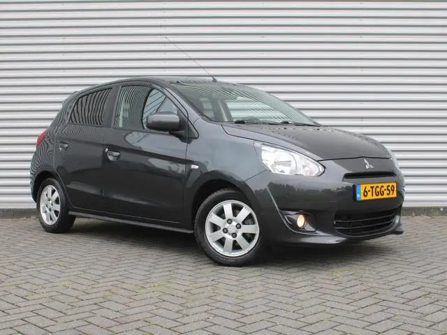Mitsubishi Space Star 1.0 Intense | Keyless entry | 14" LM | Cruise | Clima | Licht- & regensensor |