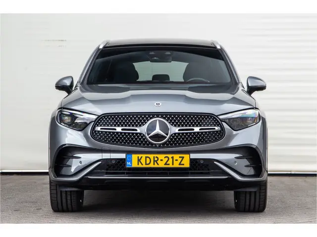 Mercedes-Benz GLC-klasse 300e 4MATIC AMG Premium, Pano, Distronic, Leder, Sfeerverlichting