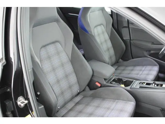 Volkswagen Golf 1.4 245pk eHybrid GTE Keyless Virtual Cockpit Led Navigatie