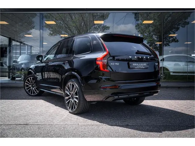 Volvo XC90 T8 Plug-in hybrid AWD ULTRA DARK **Lucht vering** Trekhaak**Panodak B&W**Stoelventilatie+...