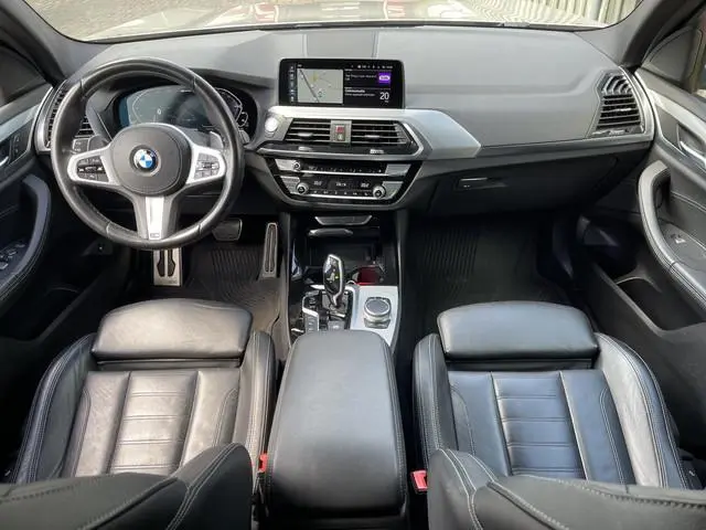 BMW X3 xDrive30e High Executive M Sport 20"/Trekhaak/Adaptieve cruise/360 camera/HiFi/Keyless/Stoelv...