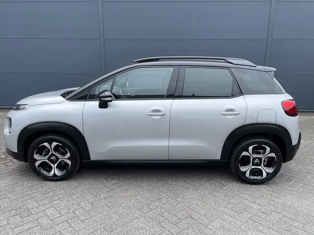 Citroën C3 Aircross 110pk Shine (Elektrisch Schuifdak - Leder incl stoelverwarming - Keyless Entry -...