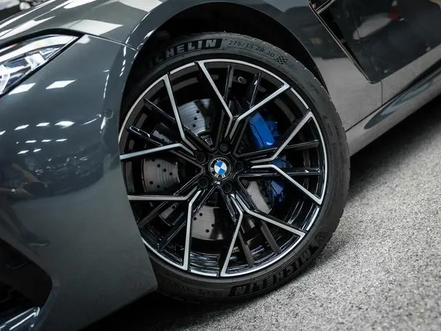 BMW 8-serie M8 Competition | Harman Kardon | Stoelventilatie | Head-up display | Carbon interieur |