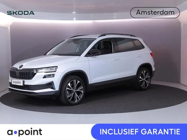 Skoda Karoq 1.5 TSI ACT Business Edition 150 pk Automaat (DSG) | Navigatie | Trekhaak (wegklapbaar)...