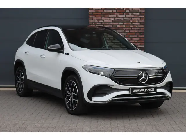 Mercedes-Benz EQA 250 AMG Line 67 kWh | Panoramadak | Widescreen | Sfeerverlichting | Nightpakket |...