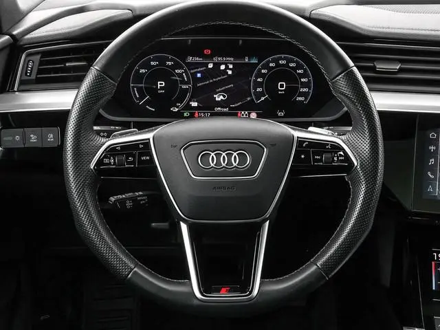Audi e-tron