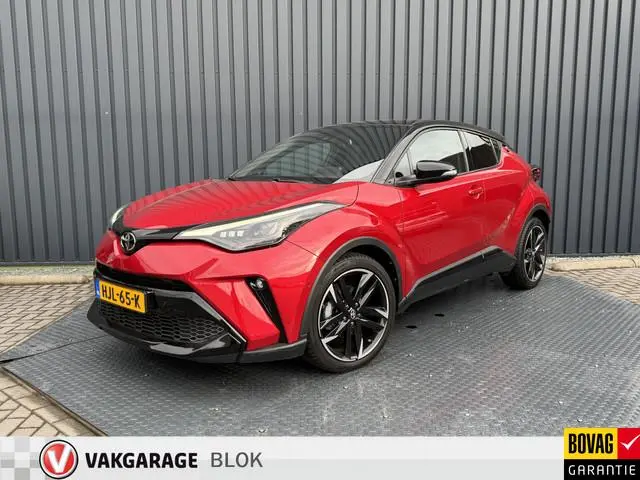 Toyota C-HR 1.8 Hybrid GR-Sport | Bi-Tone | Trekhaak | Dodehoek sensoren | Stoel & Stuur verw. | 19'...