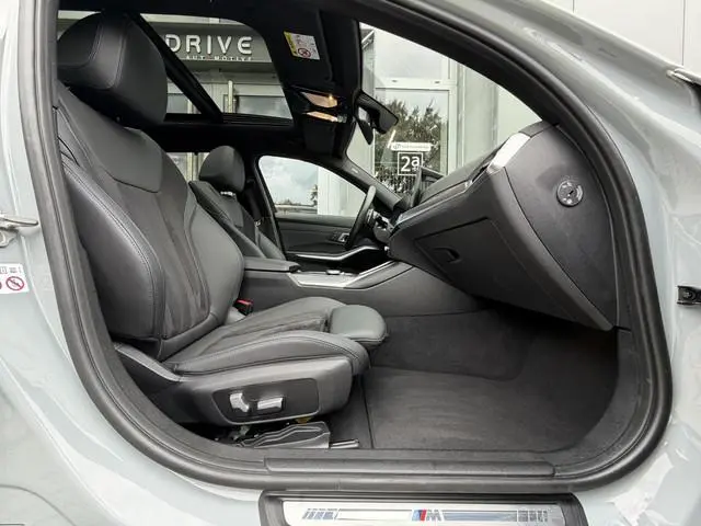 BMW 3-serie Touring 330e xDrive M-Sport Pro |Pano|Driving Ass Prof|Innovation|360Cam|19"|