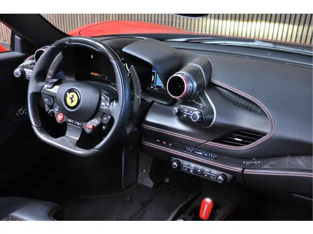Ferrari F8 Spider