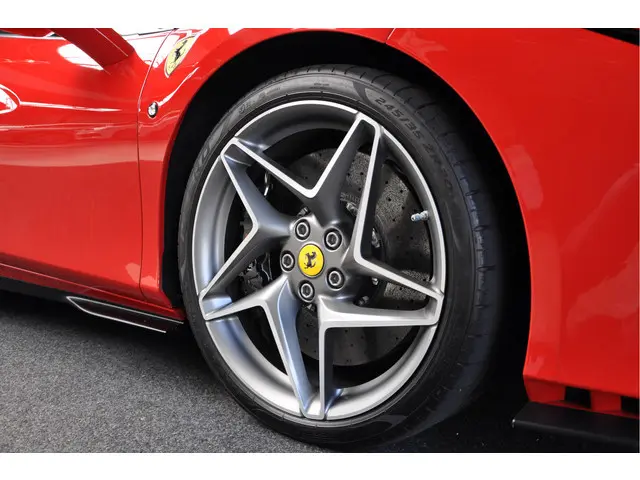 Ferrari F8 Spider