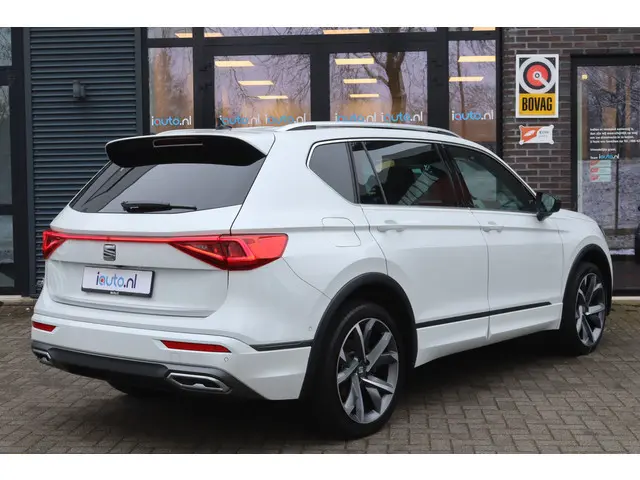 SEAT Tarraco 1.4 TSI e-Hybrid PHEV FR Pano/Leder/DCC/ACC/360/Keyless/Elek. stoel/Dode-hoek/20"