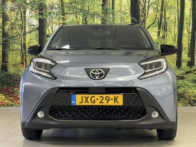Toyota Aygo X 1.0 VVT-i MT Play | Achteruitrijcamera | Apple Carplay | Stoelverwarming | Regensensor...