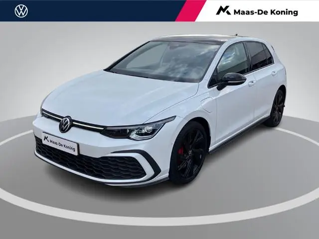 Volkswagen Golf 1.4eHybrid 180kW/245PK GTE Black Style · Panoramadak · Trekhaak · Apple/Android Car...