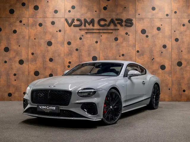 Bentley Continental GT 4.0 V8 Hybrid Speed | Keramisch | 782 PK I First Edition I Touring | NAIM |
