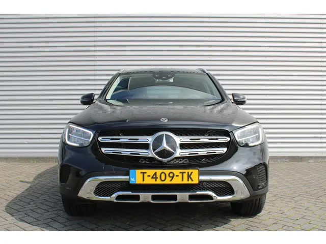 Mercedes-Benz GLC 300e 4MATIC | Plug-in | 320PK | Adap. Cruise | Rondom camera | 18" LM | Parkeerpak...