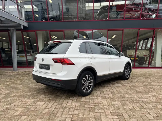 Volkswagen Tiguan 1.4 TSI ACT Highline | ACC | Navi | PDC | Stoelverw. |