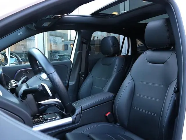 Mercedes-Benz GLA 180 AMG Line Panoramadak | Distronic | Apple Carplay