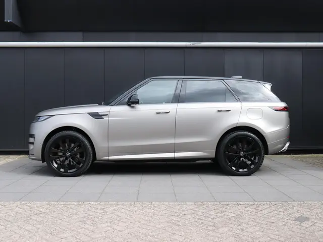 Land Rover Range Rover Sport 3.0 P440e Dynamic HSE | PANODAK | HEAD-UP | LEDER | STANDKACHEL | COLD-...
