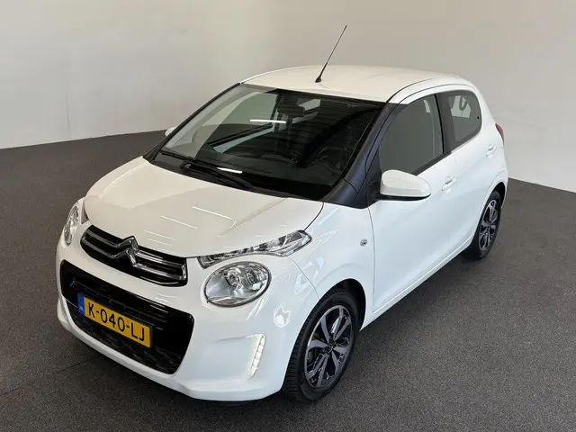 Citroen C1 1.0 VTi Shine Navigatie Camera Airco DAB Apple Carplay/Android Auto