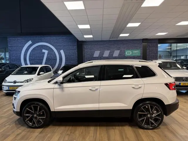 Skoda Karoq 1.0 TSI Style Business |DSG|PANO|CANTON|NAVI|CARPLAY|19"INCH|