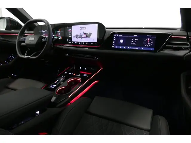 Audi A6 Avant 2.0 e-hybrid S edition / Maxton Design Bodykit V.2 / Panoramadak / Achterasbesturing /...