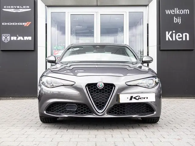 Alfa Romeo Giulia