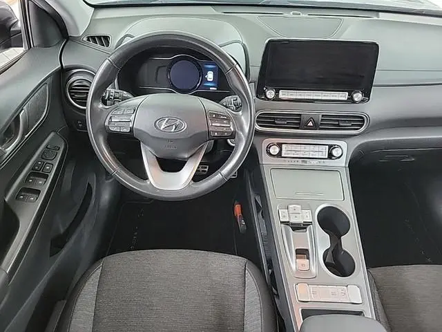 Hyundai Kona EV Comfort 64 kWh 3-Fase 1e-Eig. & Dealer-Onderh. BOVAG-Garantie. NL-Auto.
