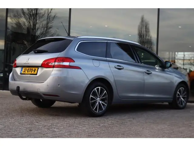 PEUGEOT 308 SW 1.2 PT BLUE LEASE PREMIUM AUT. | PANO | CAMERA | LED | NAVI | CRUISE | KEY-LESS | TRE...