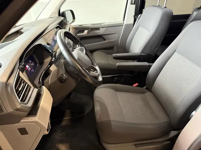 Volkswagen Transporter dubbel cabine T6.1 2.0 TDi 150pk