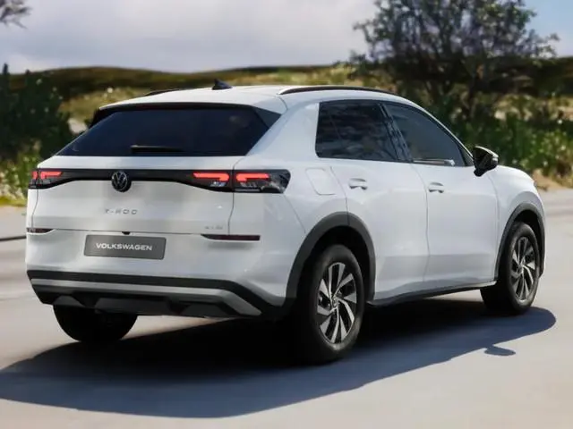 Volkswagen T-Roc Limited Edition 1.5 eTSI 116 PK 7 versn. DSG · Comfort pakket · Achteruitrijcamera...
