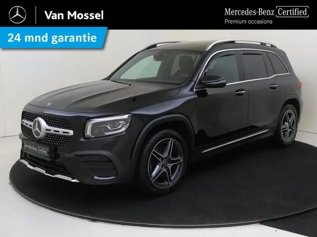 Mercedes-Benz GLB 200 Business Solution AMG / Memory-Stoelen / Achteruitrijcamera / Panaroma-dak /