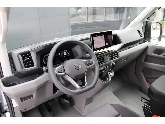 Volkswagen Crafter 30 2.0 TDI L3H3 140pk - Navigatie - DAB - Geveerde Stoel - Camera - Carplay - Rij...