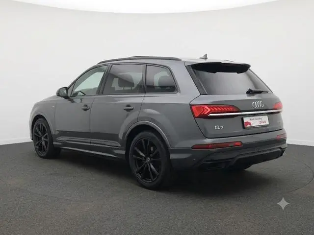 Audi Q7 55 TFSI e quattro Pro Line 340pk | Panoramadak | Parkeercamera | Lederen bekleding | Elektri...