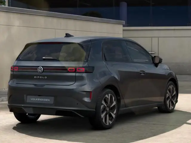 Volkswagen ID. Polo Life First Edition 52 kWh accu, 211 PK · Achteruitrijcamera · Voorstoelen en stu...