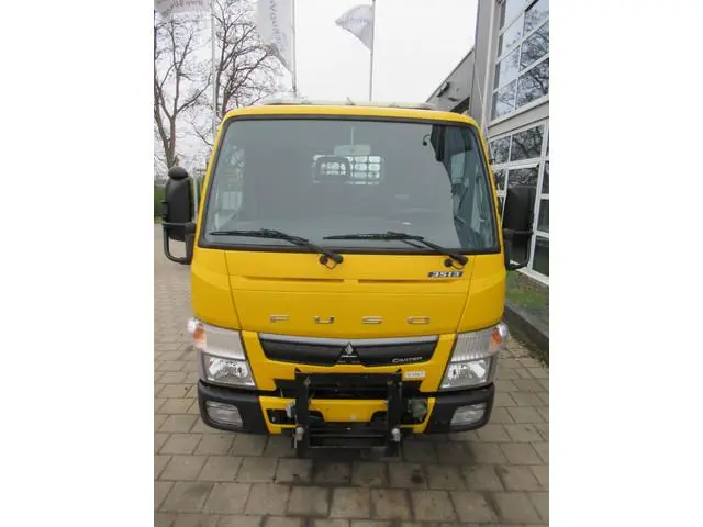 FUSO Canter