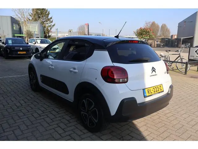Citroen C3 1.2 PureTech Feel Edition 1e Eigenaar | Volledig Onderh | NAP | BTW | Carplay | Navi | Cr...