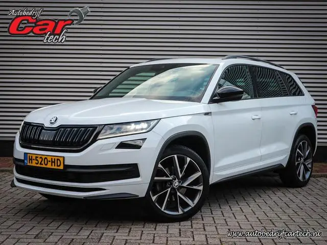 ŠKODA Kodiaq 1.5 TSI Sportline Business 7p. Clima | Cruise | Navi | Panoramadak | Trekhaak | 7 Perso...