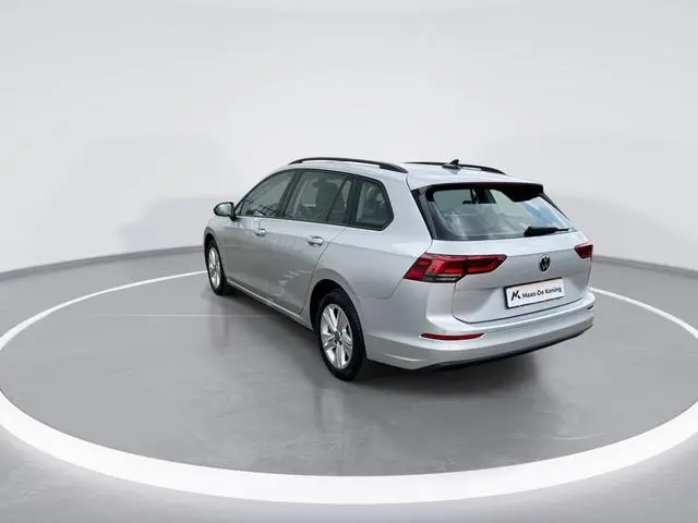 Volkswagen Golf Variant 1.0eTSI/110PK Life DSG · Apple/Android Car Play · Camera · Navigatie · Stoel...