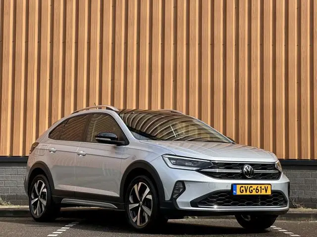 Volkswagen Taigo 1.5 TSI R-Line Business | IQ Light | Achteruitrijcamera | Apple Carplay | ACC | Sto...