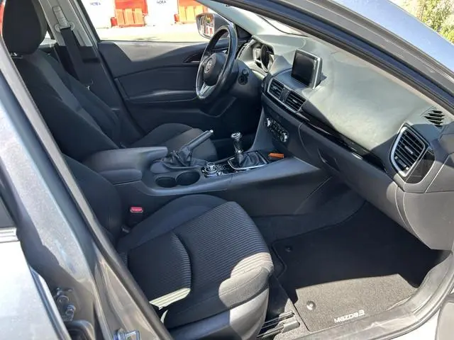 Mazda 3 2.0 TS airco navigatie/camera keurige auto