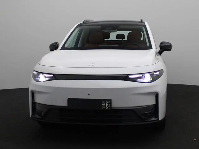 Leapmotor C10