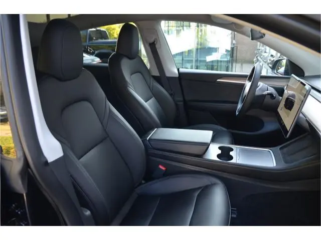Tesla Model Y RWD 58 kWh AutoPilot4.0, FSD 99,- p/mnd