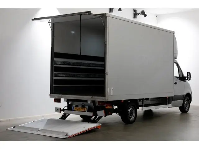 Mercedes-Benz Sprinter 317 CDI 170pk 9G Automaat Bakwagen met laadklep H232cm 12-2023