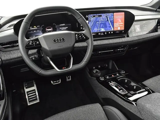Audi Q6 e-tron S edition (B1) e-tron perf 225kW/306pk 100Kwh Hat Audi Q6 e-tron S edition performanc...